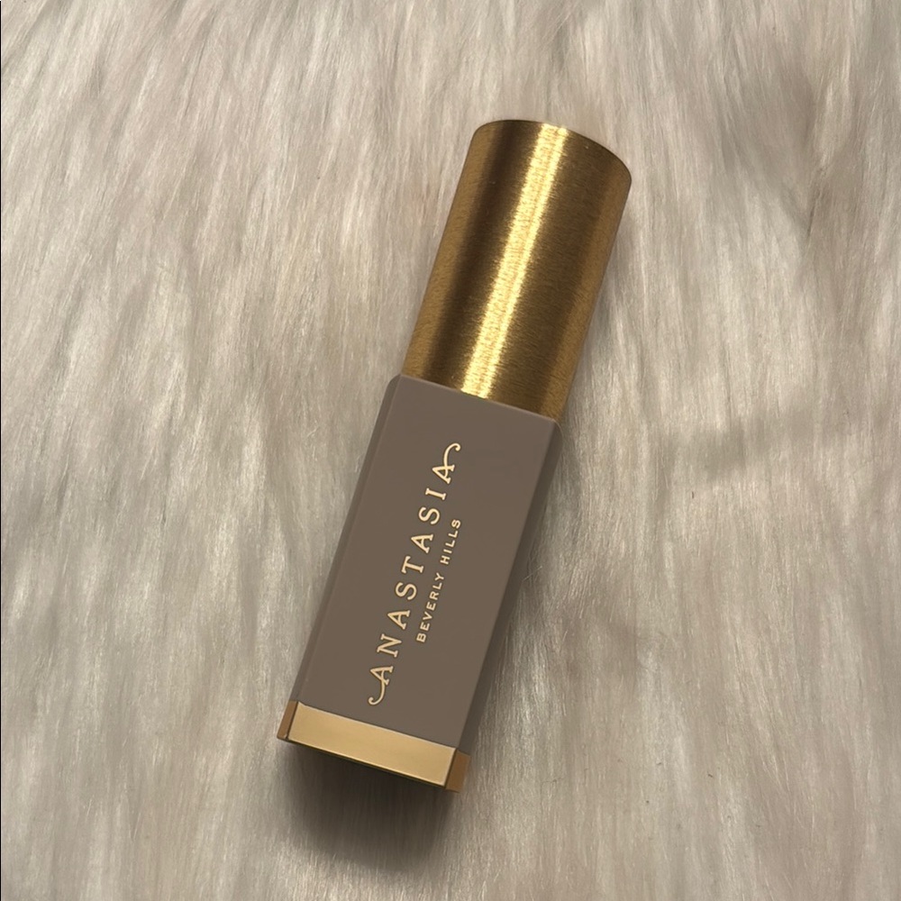 Anastasia Beverly Hills Smooth Blur Cream Contour Stick Cast Shadow